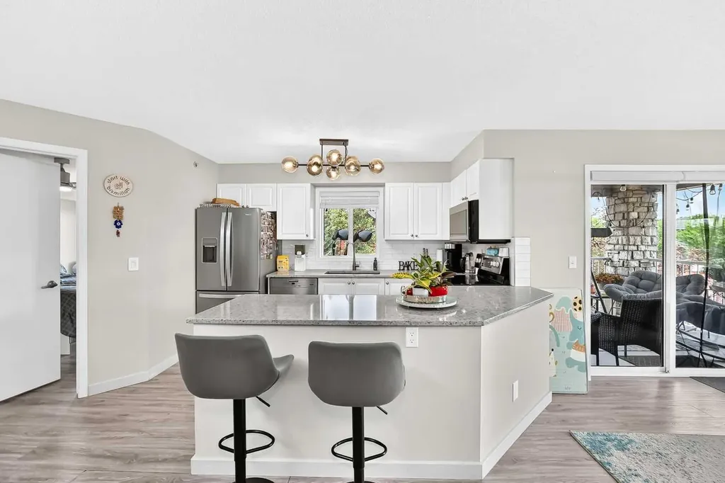 6635 25 Avenue NE Calgary AB T1Y7K9