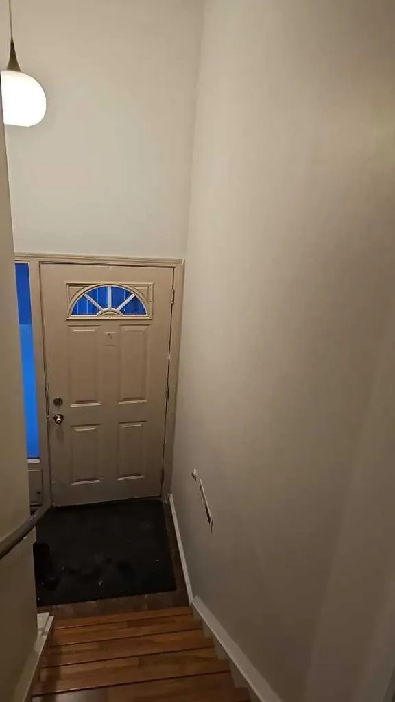 4222 40 Avenue NW Calgary AB T3A0X1