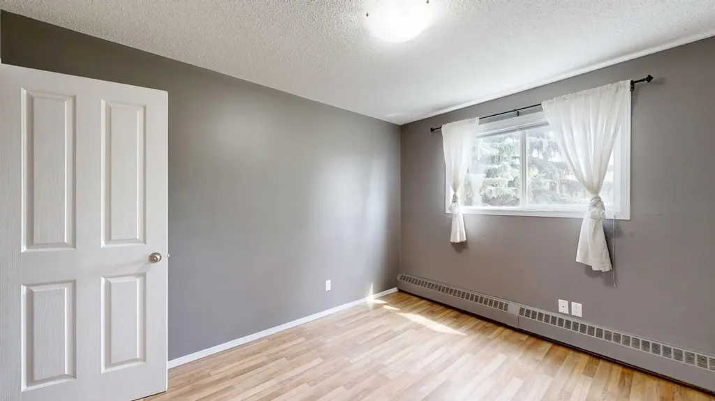 4808 45 Street Stettler AB T4K 0A1
