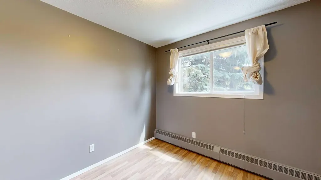 4808 45 Street Stettler AB T4K 0A1