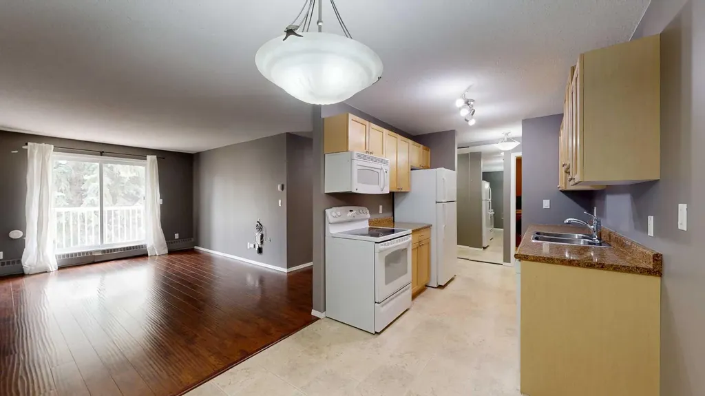 4808 45 Street Stettler AB T4K 0A1