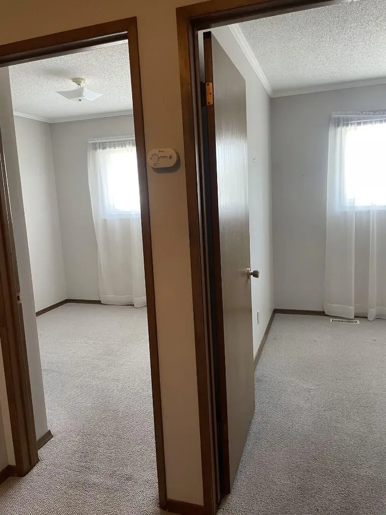 160 Hawkwood Way NW Calgary AB T3G 1X4