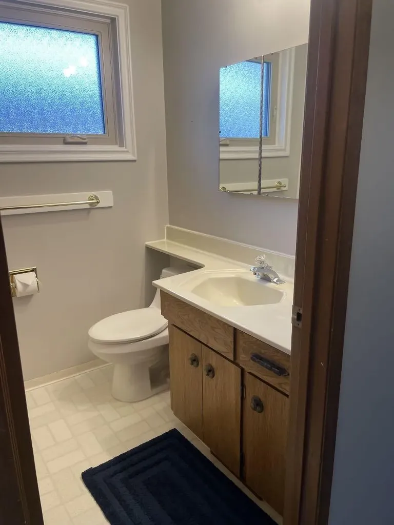 160 Hawkwood Way NW Calgary AB T3G 1X4