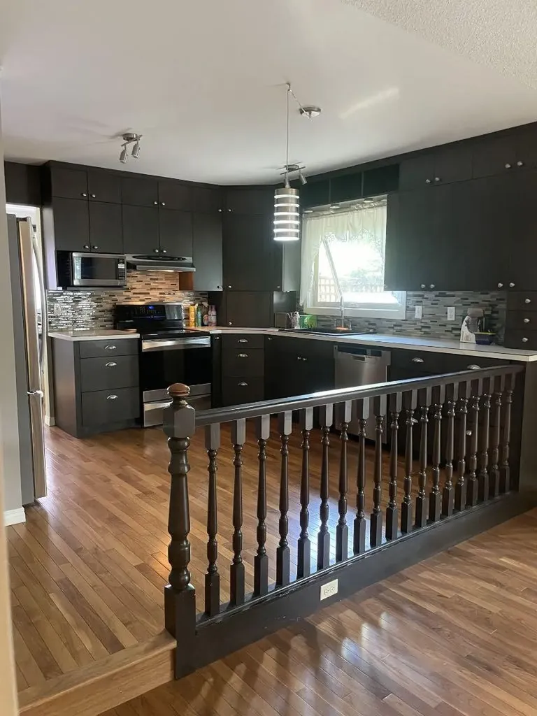 160 Hawkwood Way NW Calgary AB T3G 1X4