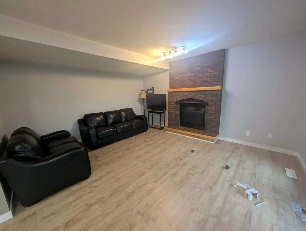 245 Bacon Place Fort Mcmurray AB T9K 1Z8
