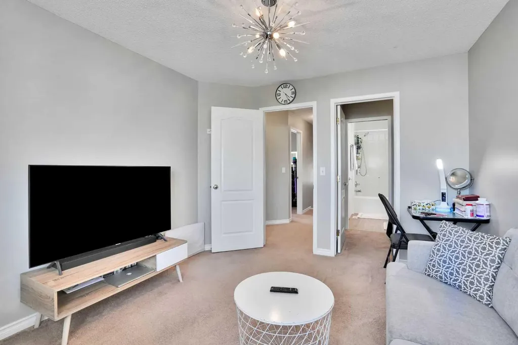 7237 Laguna Way NE Calgary AB T1Y 7B9