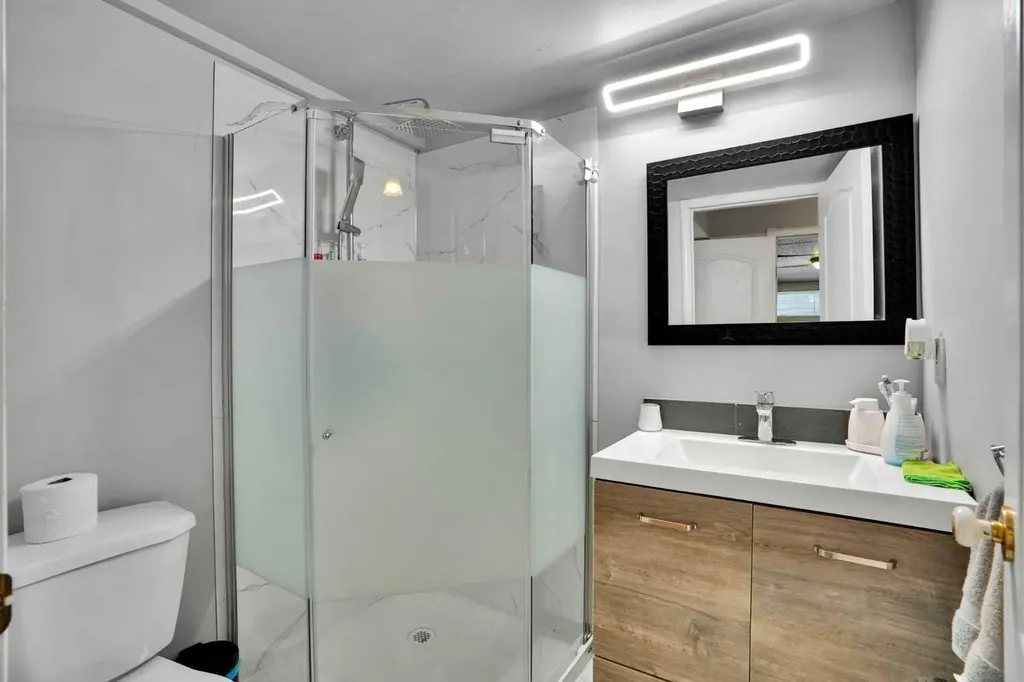 7237 Laguna Way NE Calgary AB T1Y 7B9