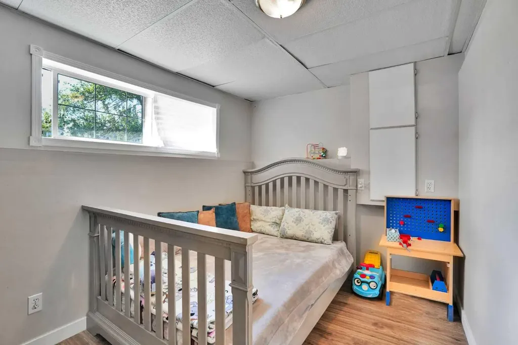 7237 Laguna Way NE Calgary AB T1Y 7B9
