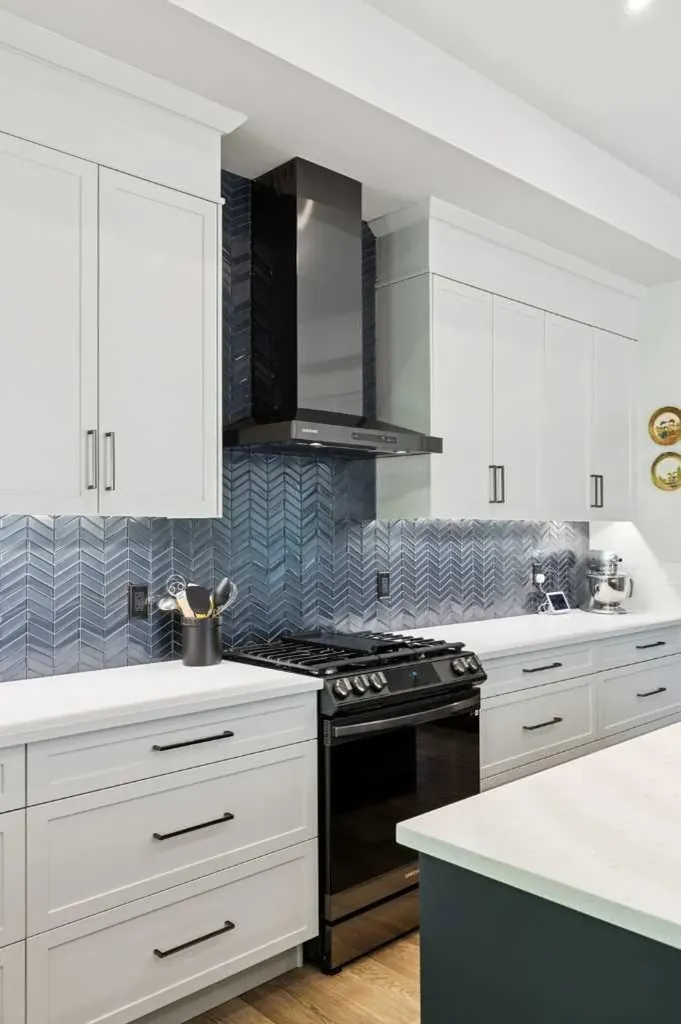 176 Cranbrook Drive SE Calgary AB T3M 2S7