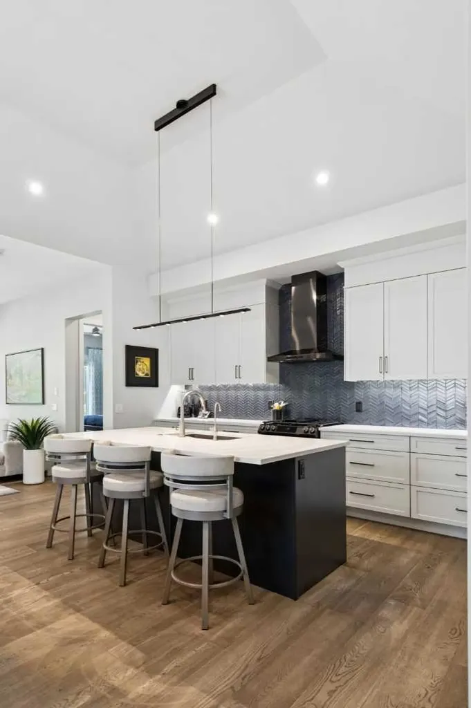 176 Cranbrook Drive SE Calgary AB T3M 2S7