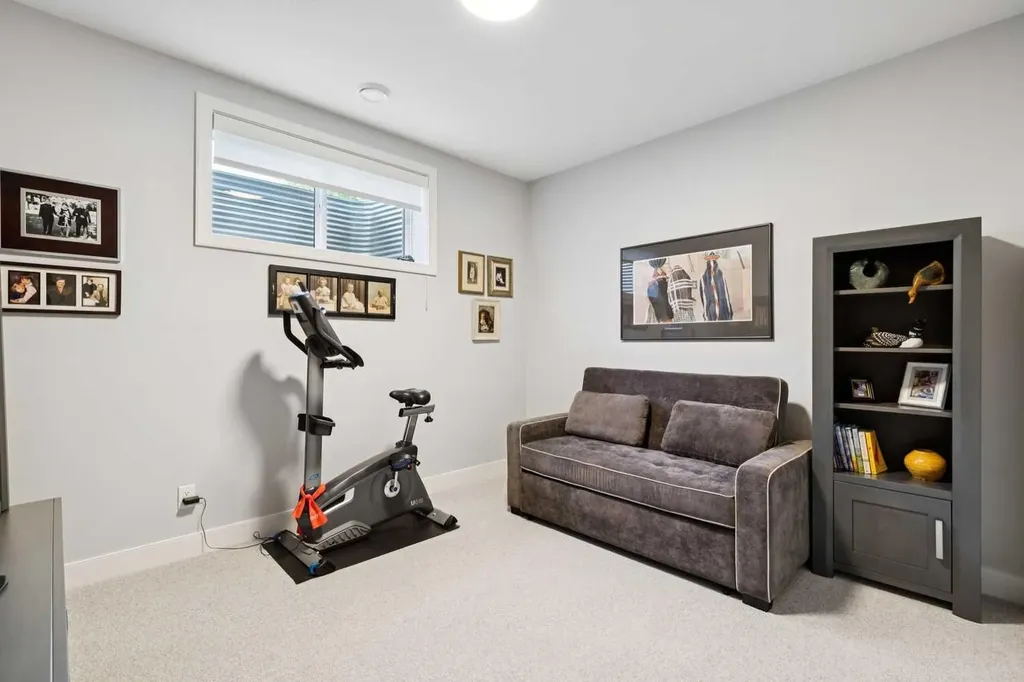 176 Cranbrook Drive SE Calgary AB T3M 2S7
