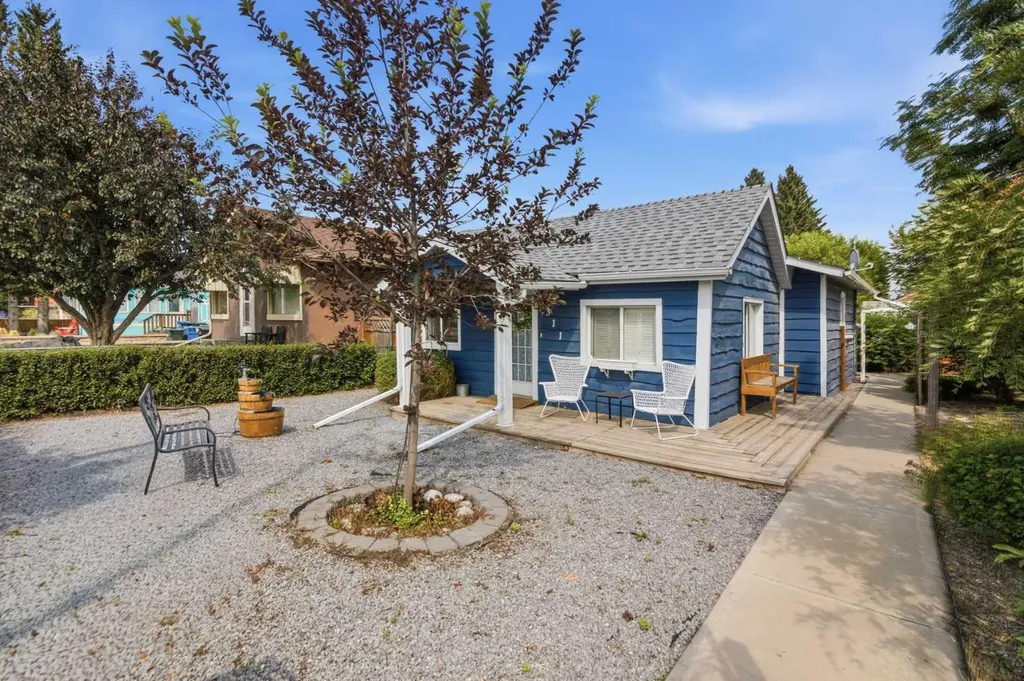 311 Centre Street N Sundre AB T0M 1X0