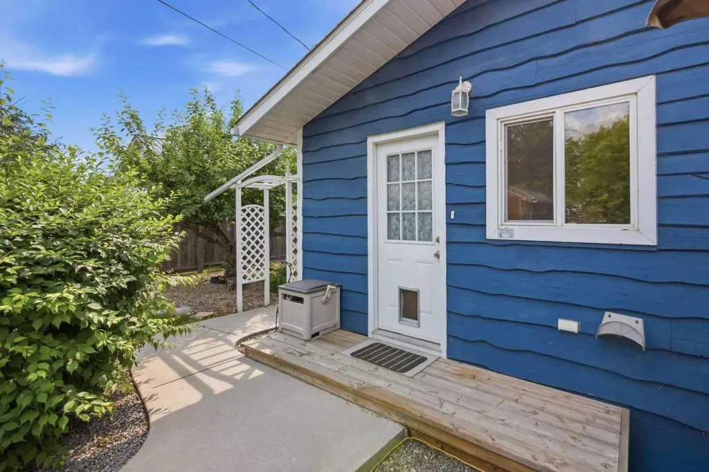 311 Centre Street N Sundre AB T0M 1X0