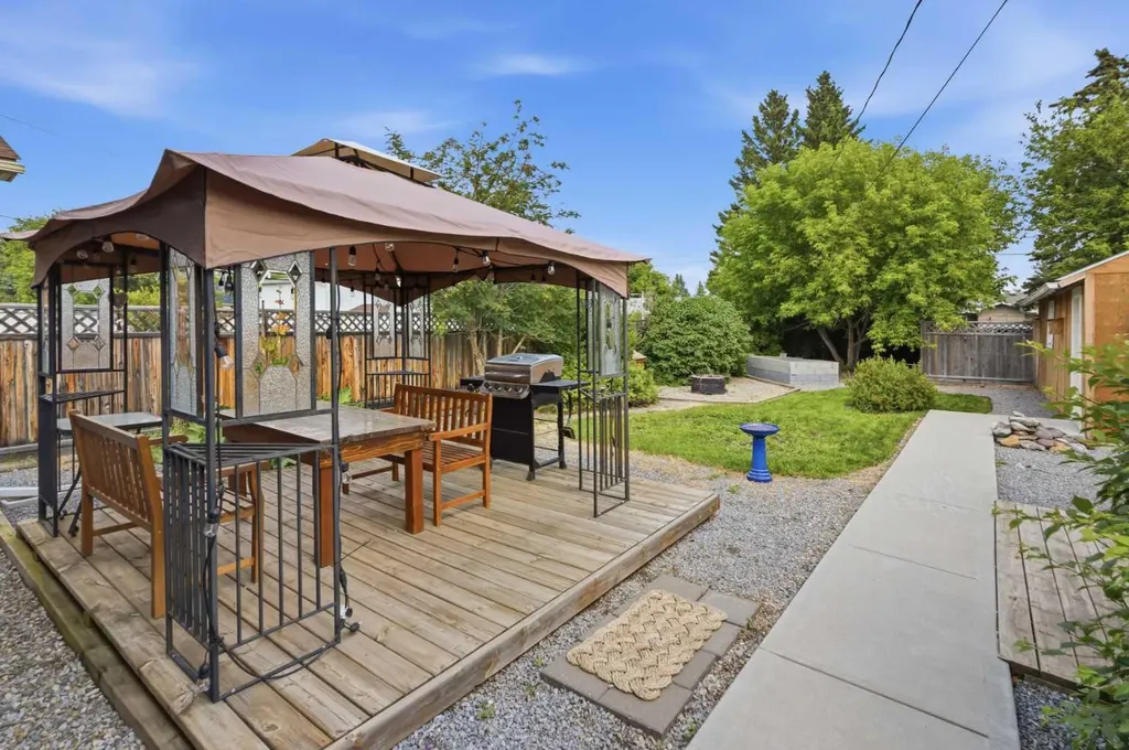 311 Centre Street N Sundre AB T0M 1X0