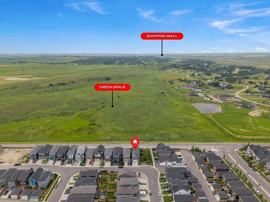 444 Lawthorn Way Airdrie AB T4A 3M7