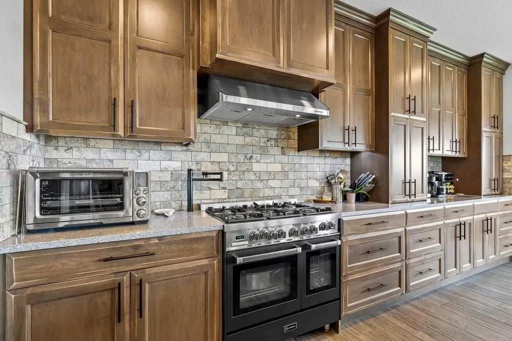 112 Green Haven Court Rural Foothills County AB T1S0L9