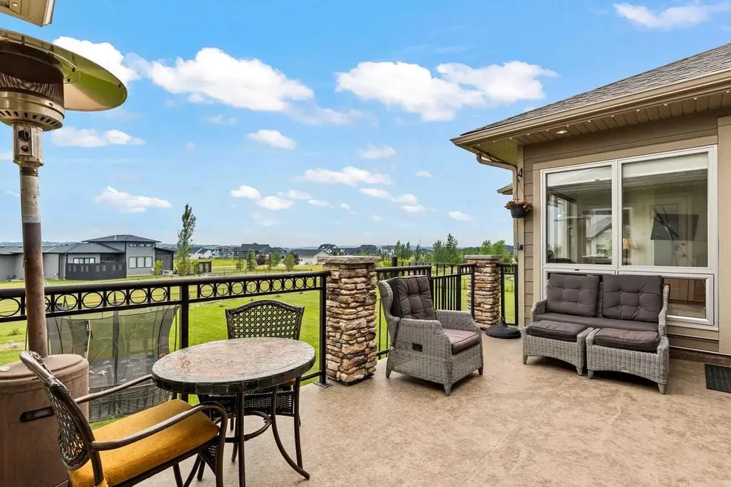 112 Green Haven Court Rural Foothills County AB T1S0L9