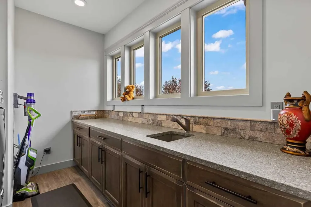 112 Green Haven Court Rural Foothills County AB T1S0L9