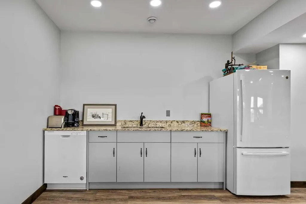 112 Green Haven Court Rural Foothills County AB T1S0L9