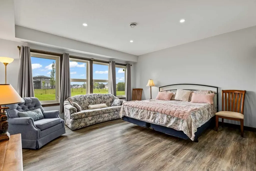 112 Green Haven Court Rural Foothills County AB T1S0L9