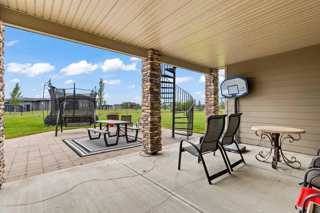 112 Green Haven Court Rural Foothills County AB T1S0L9