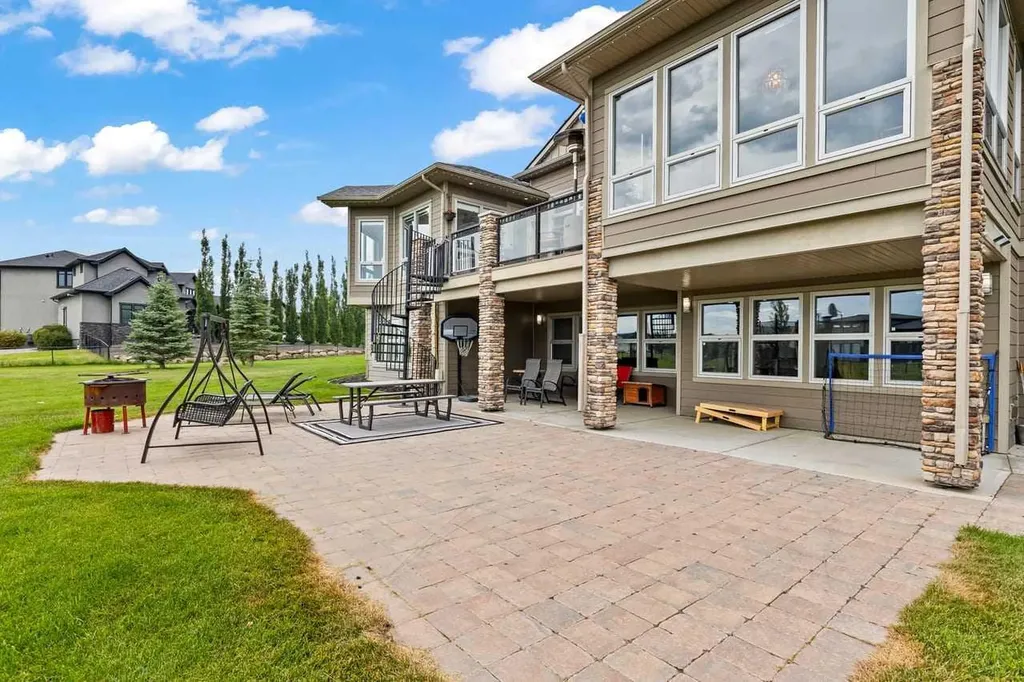 112 Green Haven Court Rural Foothills County AB T1S0L9