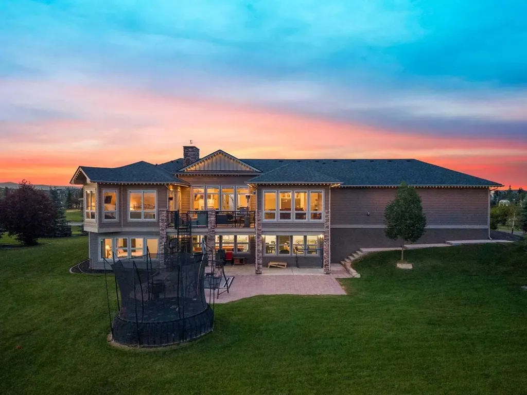 112 Green Haven Court Rural Foothills County AB T1S0L9