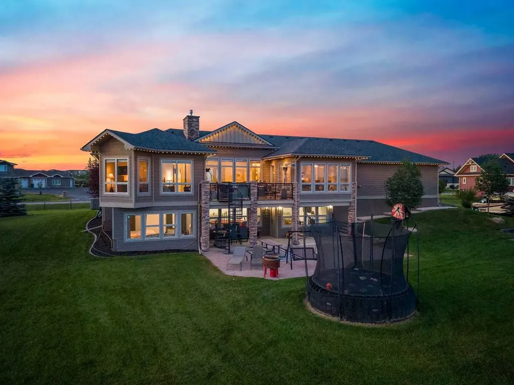 112 Green Haven Court Rural Foothills County AB T1S0L9