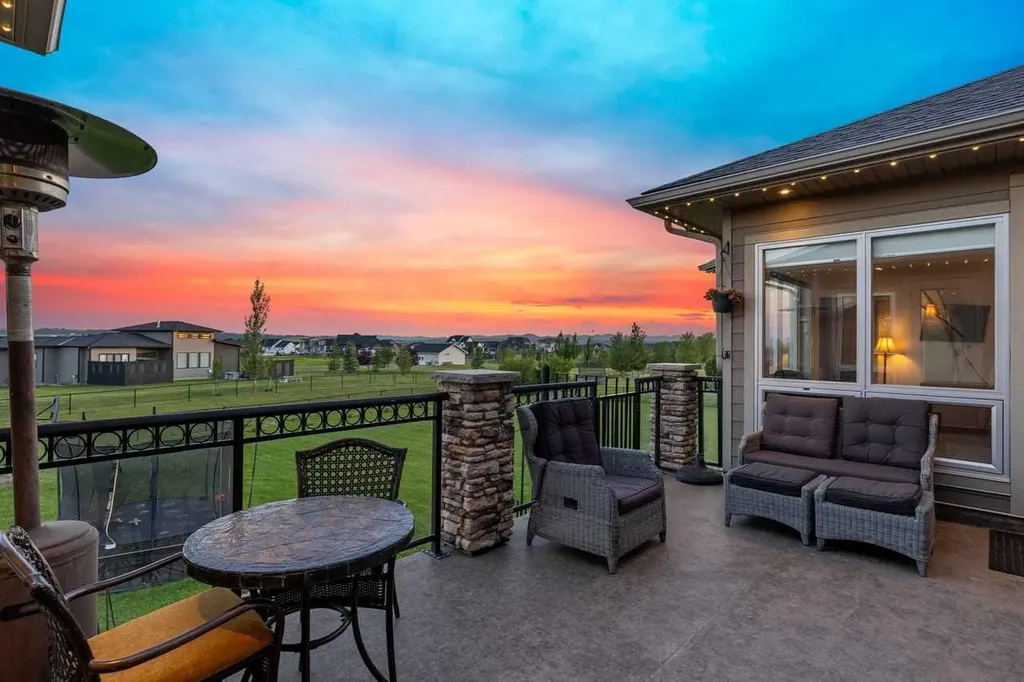 112 Green Haven Court Rural Foothills County AB T1S0L9