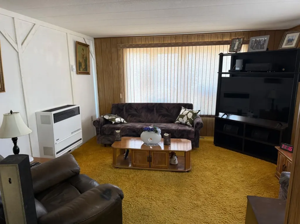 1410 43 Street S Lethbridge AB T1K 3S5