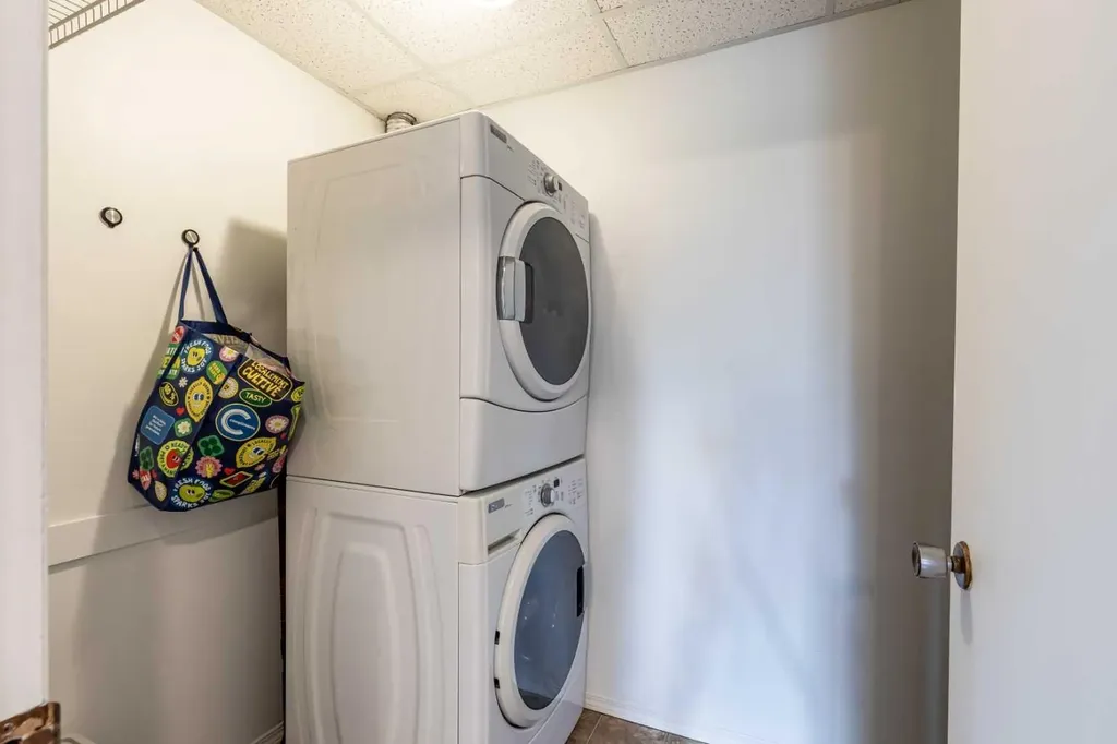 663 12 Street NW Medicine Hat AB T1A 7M1