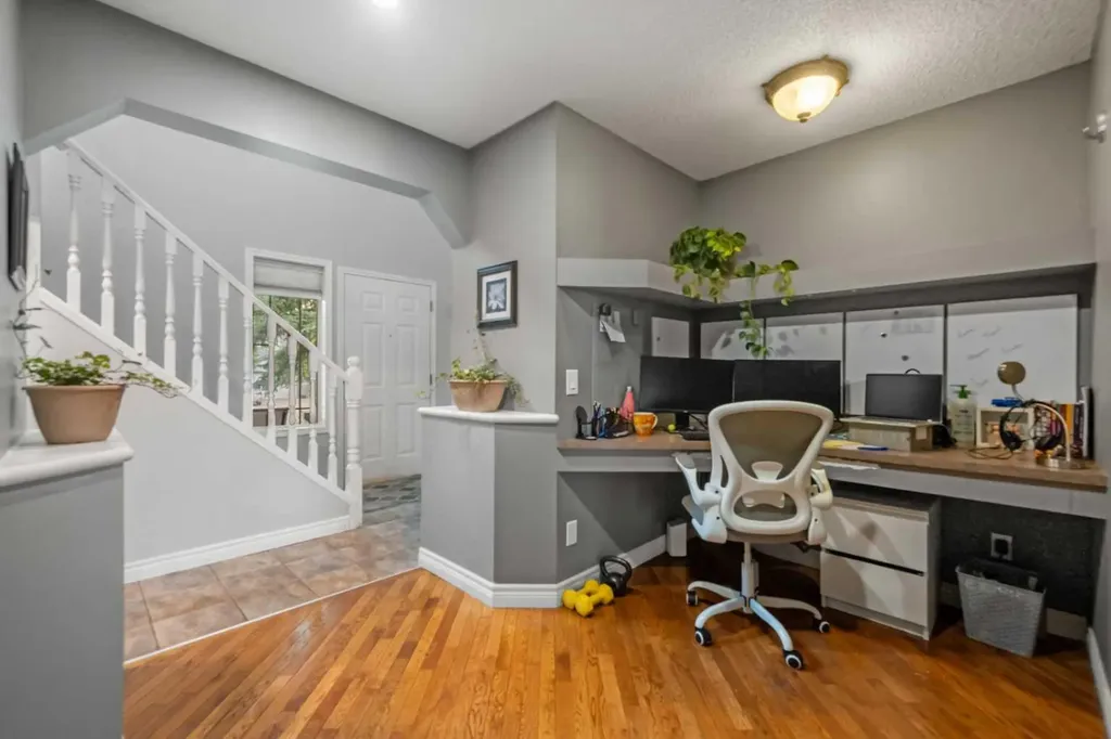 163 West Lakeview Passage Chestermere AB T1X 1G8