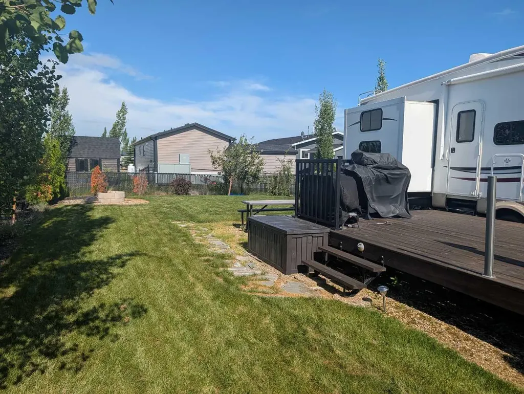 41019 Rr 11 Rural Lacombe County AB T0C 0J1