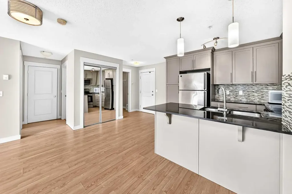 155 Skyview Ranch Way NE Calgary AB T3N 0L4