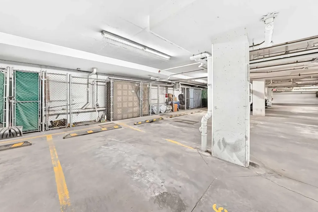 155 Skyview Ranch Way NE Calgary AB T3N 0L4