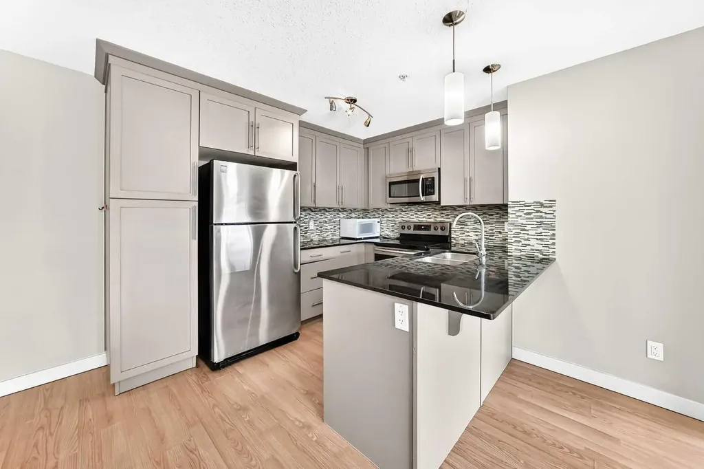 155 Skyview Ranch Way NE Calgary AB T3N 0L4