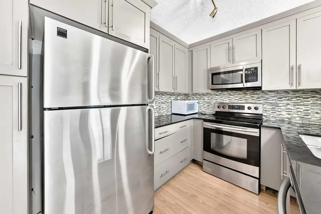 155 Skyview Ranch Way NE Calgary AB T3N 0L4