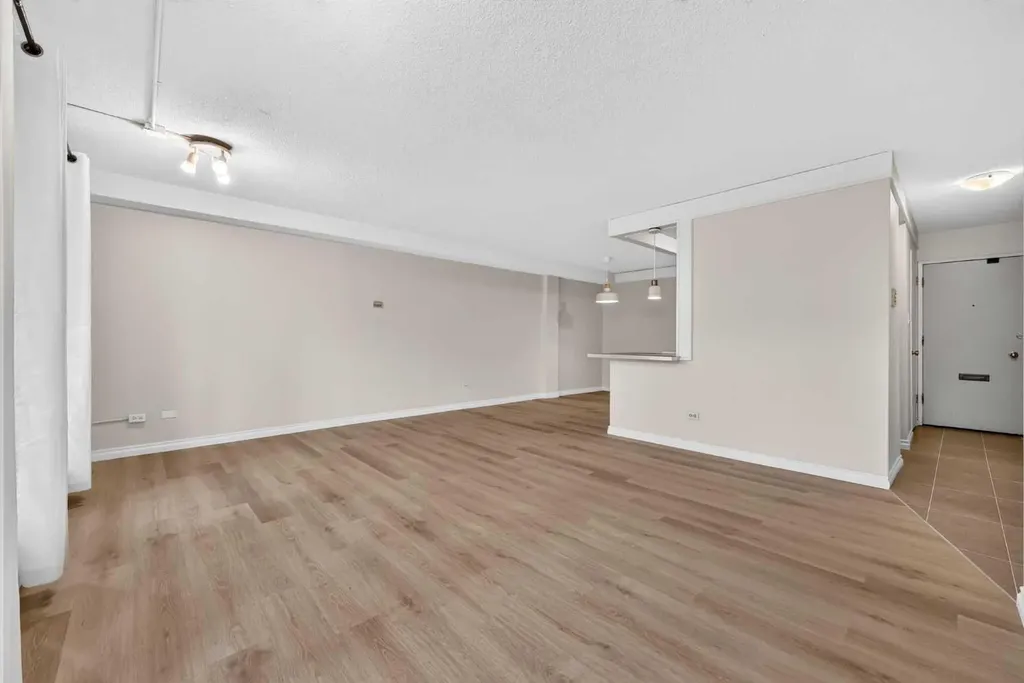 903 19 Avenue SW Calgary AB T2T 0H8