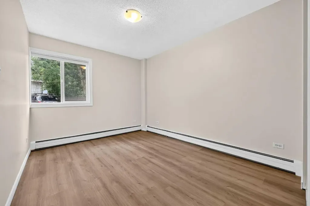 903 19 Avenue SW Calgary AB T2T 0H8