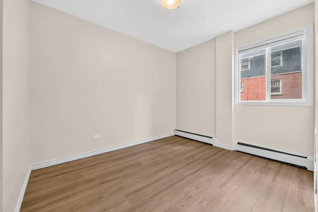 903 19 Avenue SW Calgary AB T2T 0H8