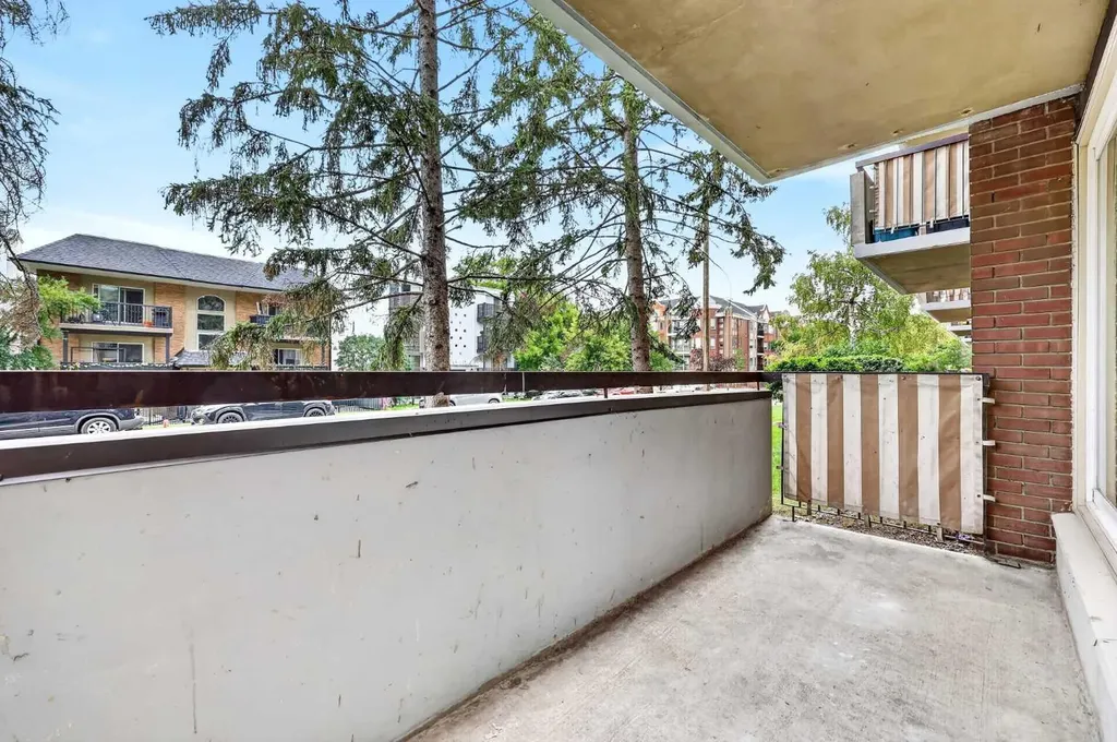 903 19 Avenue SW Calgary AB T2T 0H8