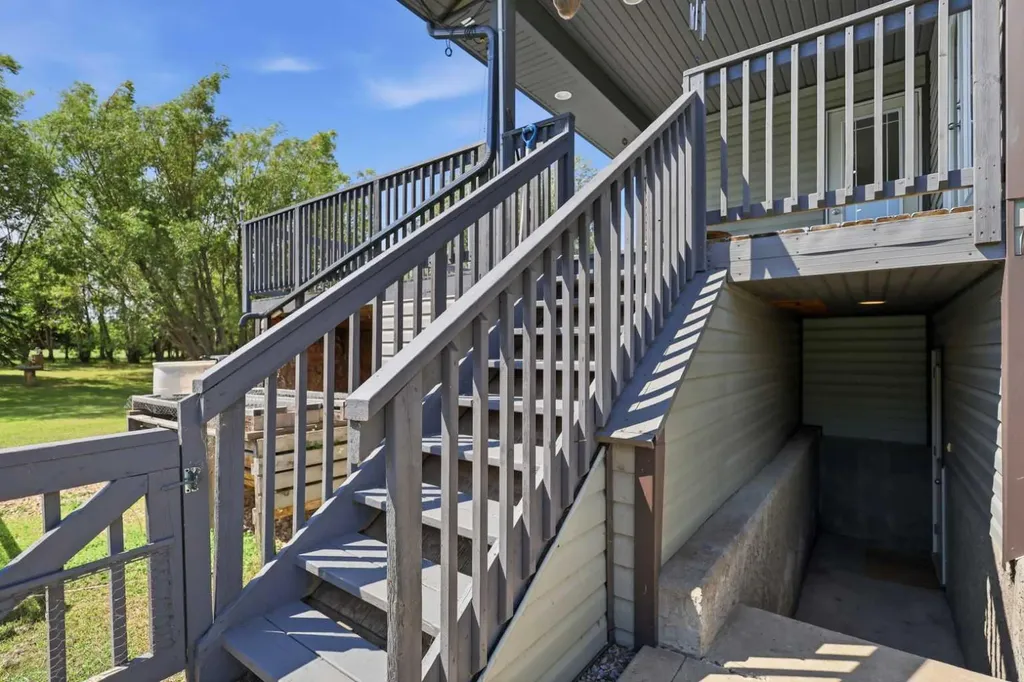 253037 Township Road 432 Ponoka AB T4J 1R2
