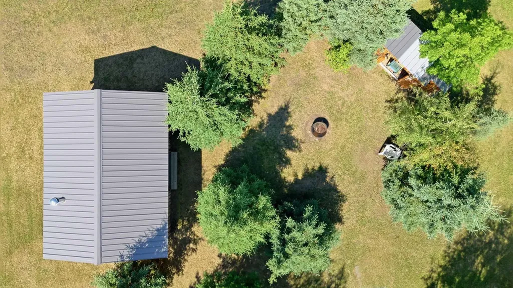 253037 Township Road 432 Ponoka AB T4J 1R2