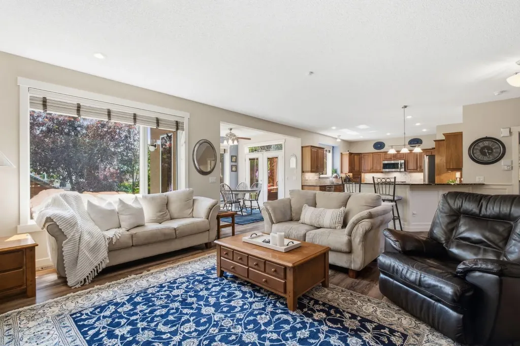 31 Chapala Close SE Calgary AB T2X 3T1