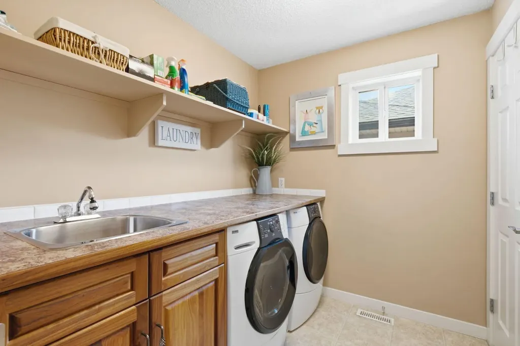 31 Chapala Close SE Calgary AB T2X 3T1