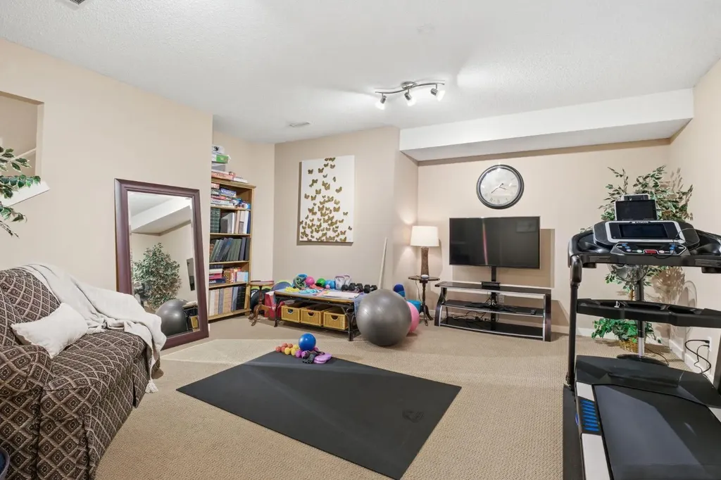 31 Chapala Close SE Calgary AB T2X 3T1