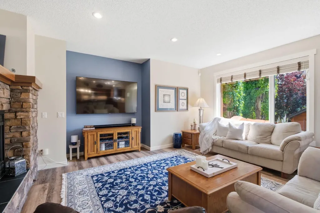 31 Chapala Close SE Calgary AB T2X 3T1