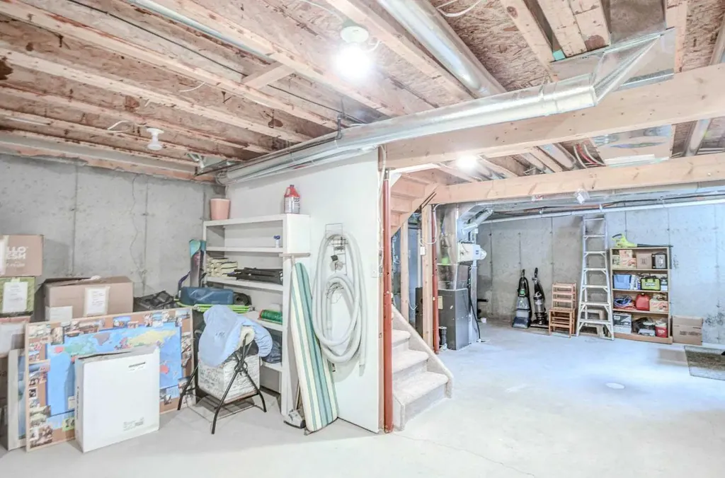 58 Sierra Morena Gardens SW Calgary AB T3H 3P4