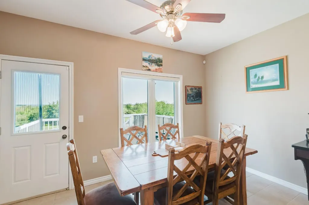 10411 103 Avenue Sexsmith AB T0H 3C0