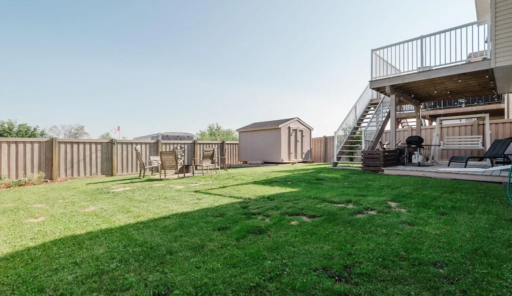 10411 103 Avenue Sexsmith AB T0H 3C0